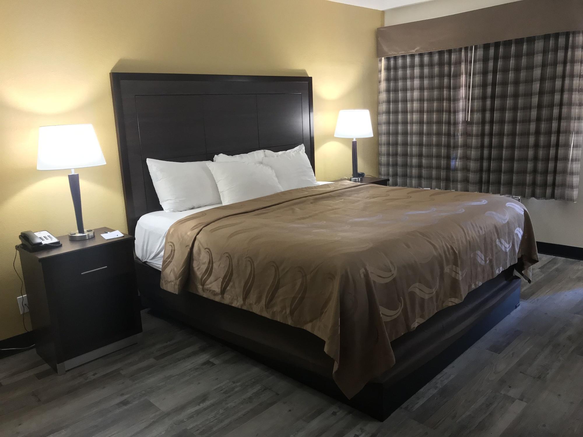 Quality Inn & Suites Near Downtown Mesa Dış mekan fotoğraf