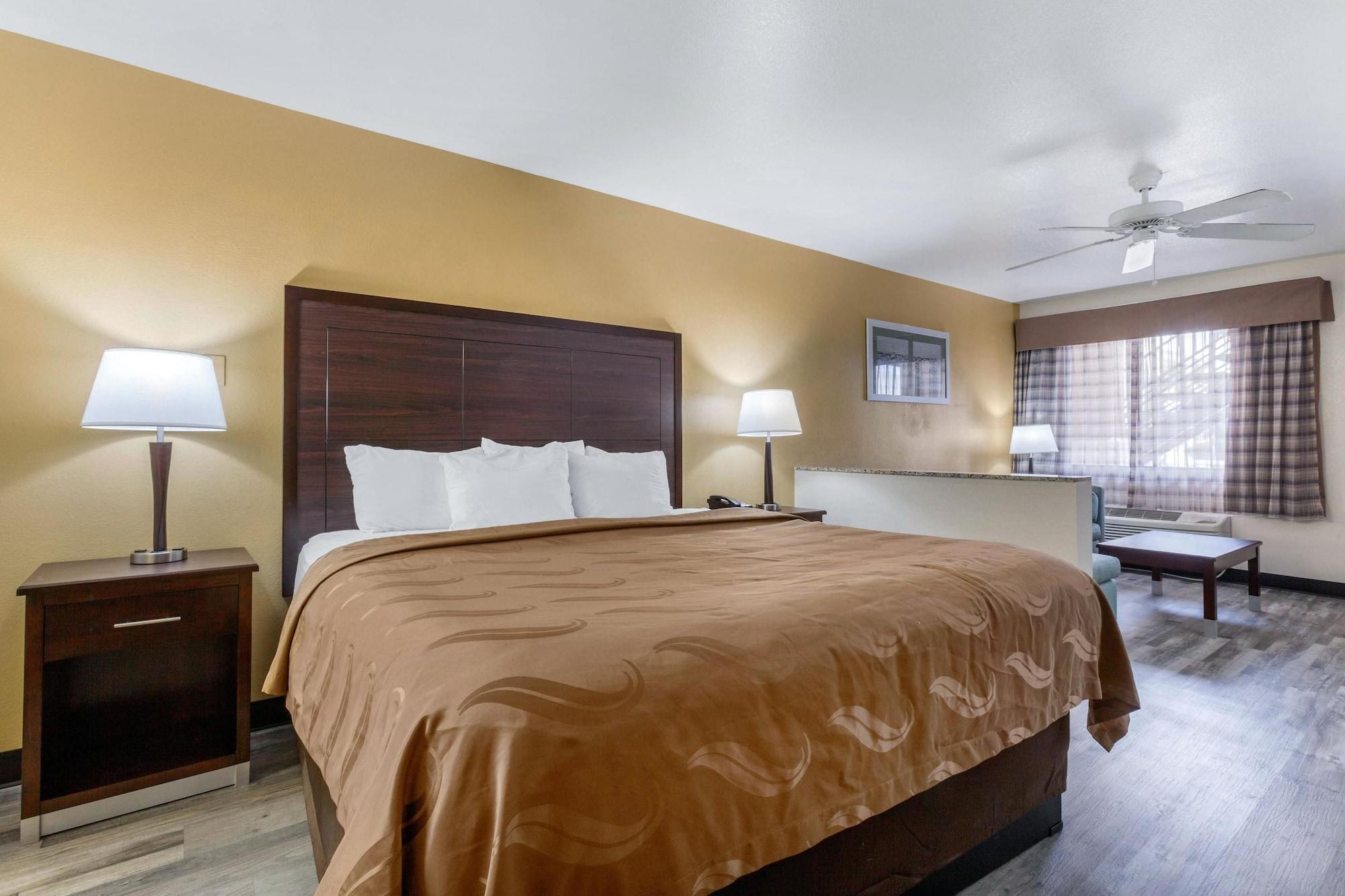 Quality Inn & Suites Near Downtown Mesa Dış mekan fotoğraf