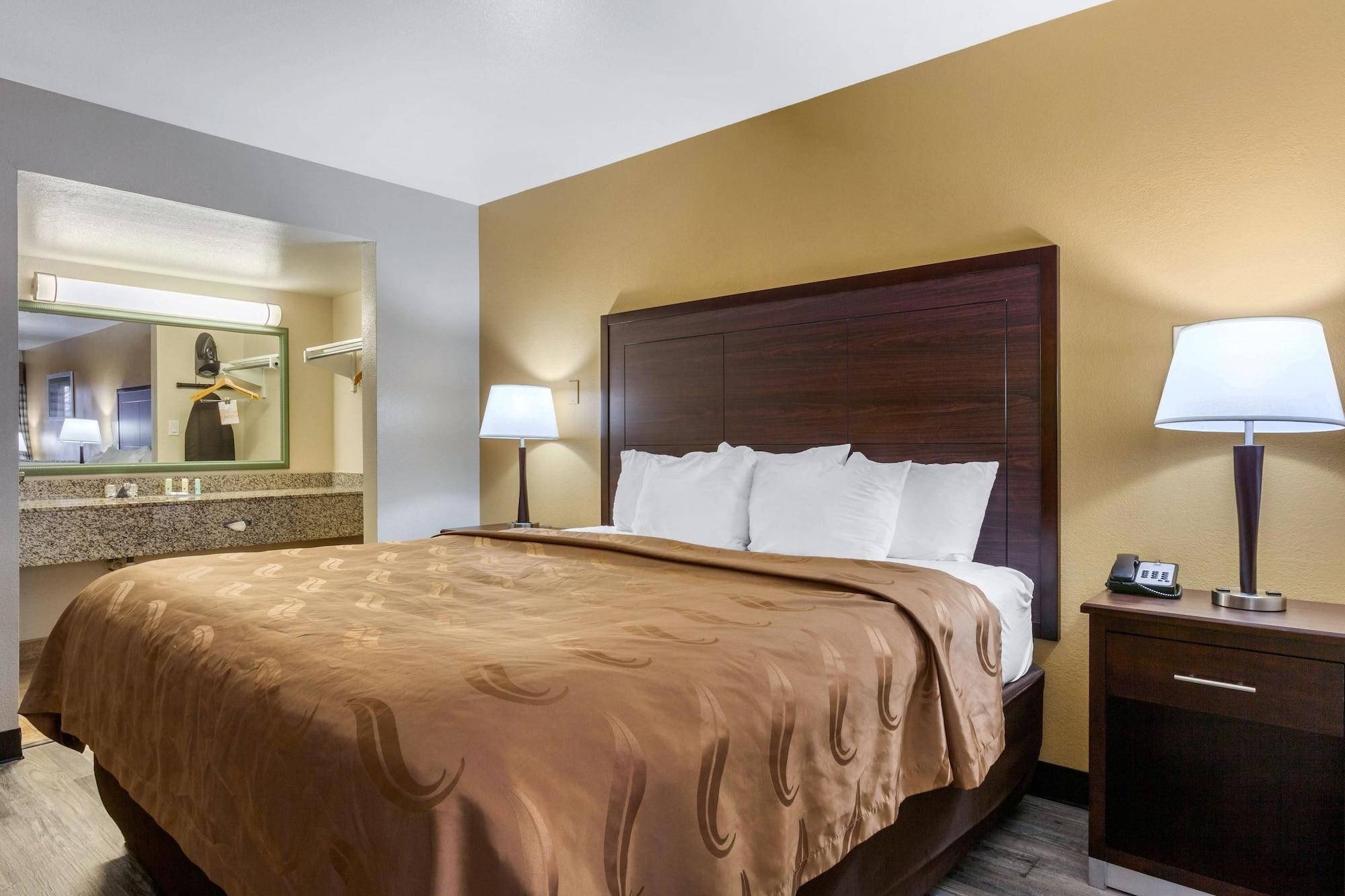 Quality Inn & Suites Near Downtown Mesa Dış mekan fotoğraf