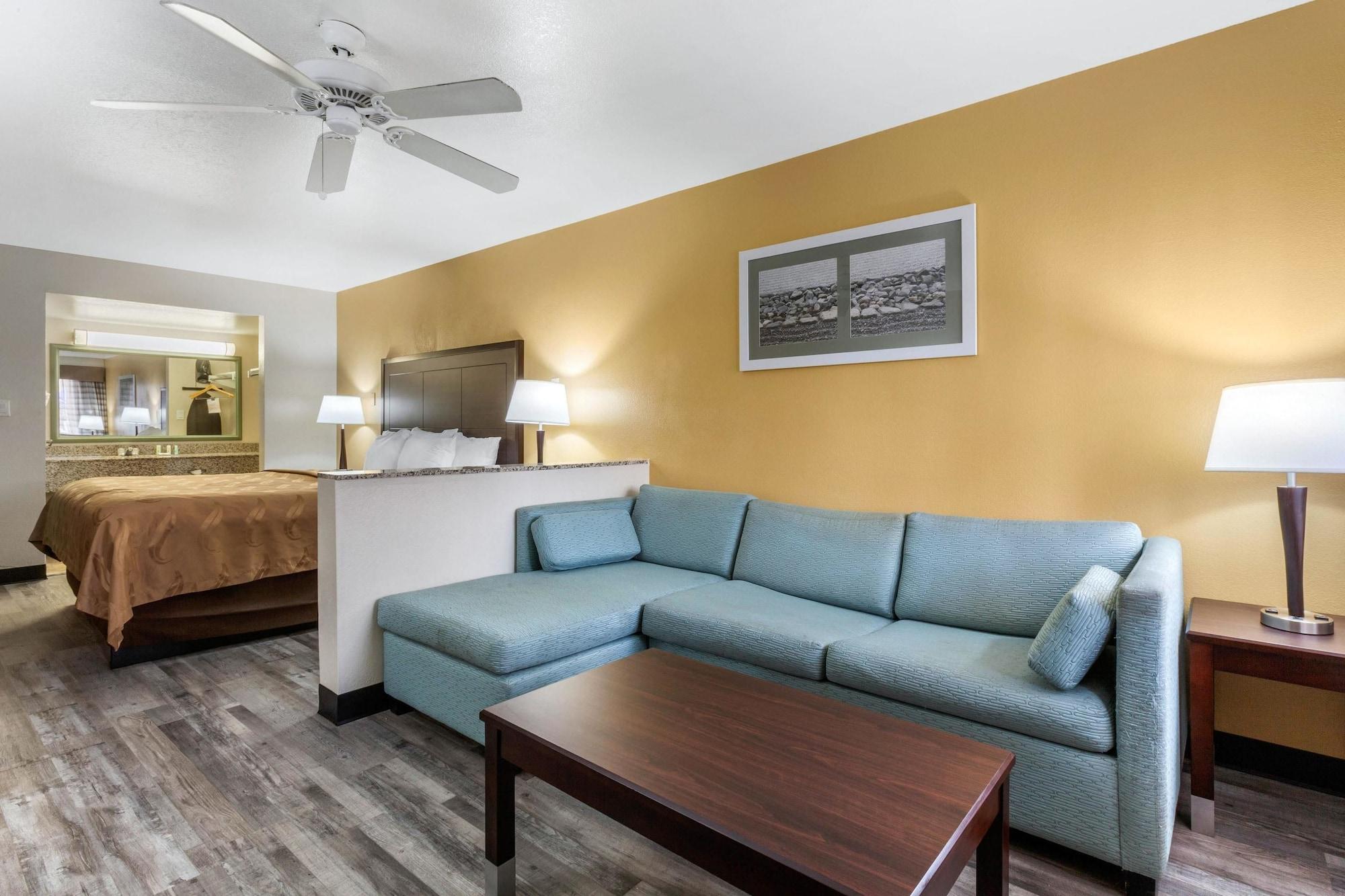 Quality Inn & Suites Near Downtown Mesa Dış mekan fotoğraf