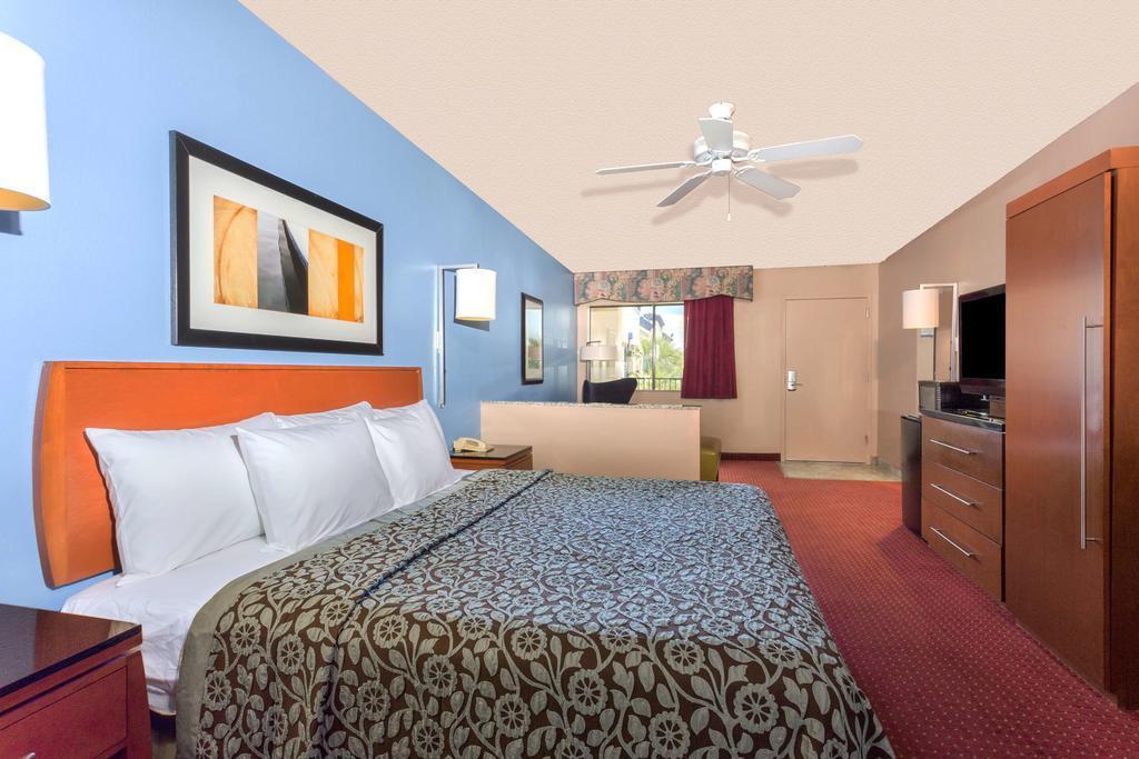 Quality Inn & Suites Near Downtown Mesa Dış mekan fotoğraf