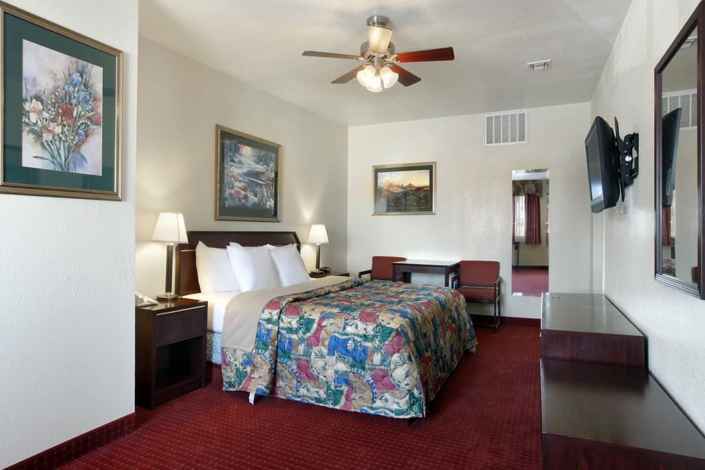 Quality Inn & Suites Near Downtown Mesa Dış mekan fotoğraf